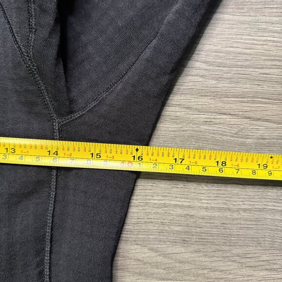 Patagonia Women's R1 Fleece Pullover - Black - Picture 7 of 8